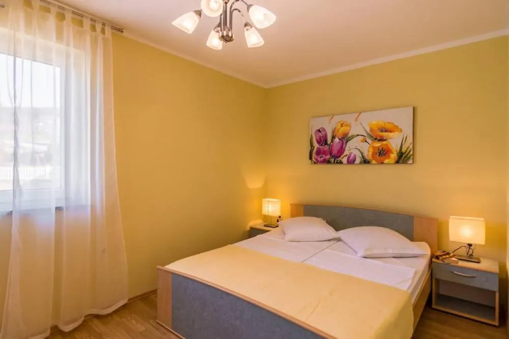 Luna Apartment Rabac