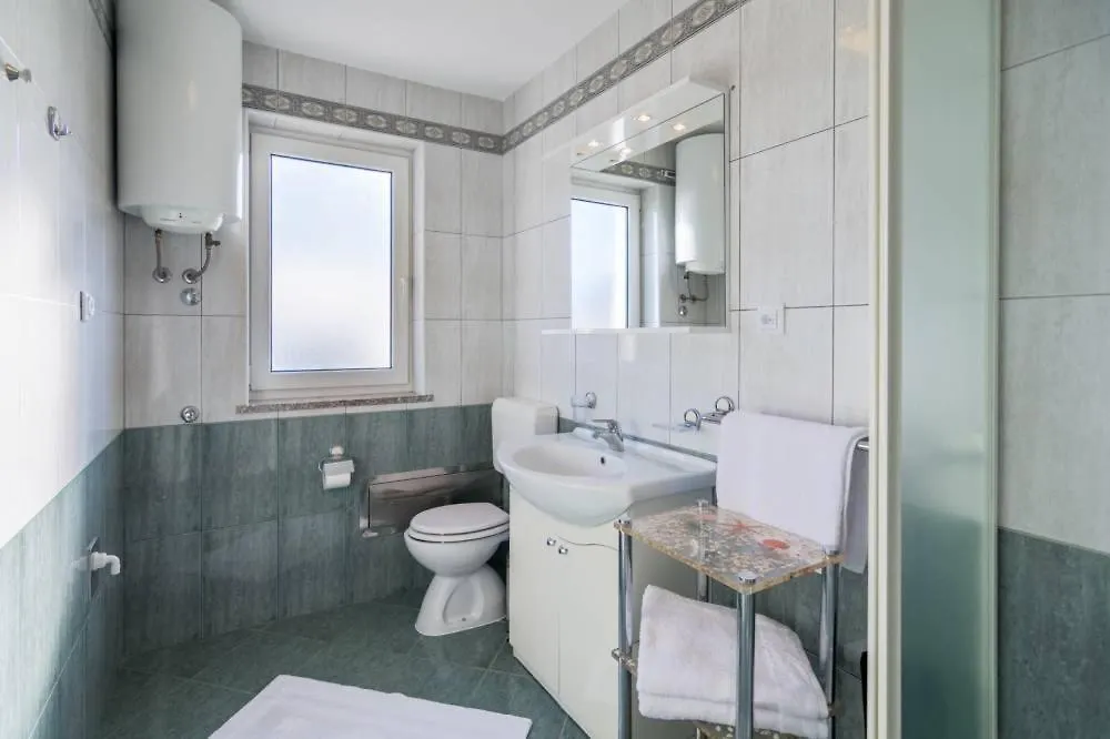 Luna Apartment Rabac